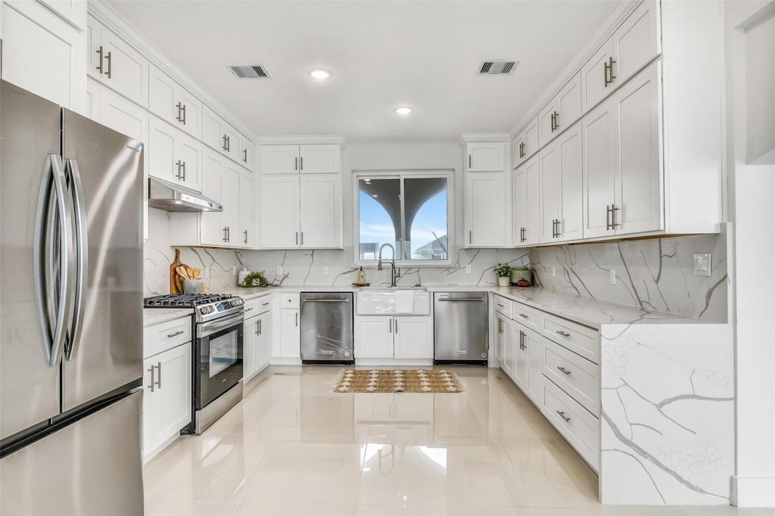 House in Galveston, Texas, United States 3 - 17145116