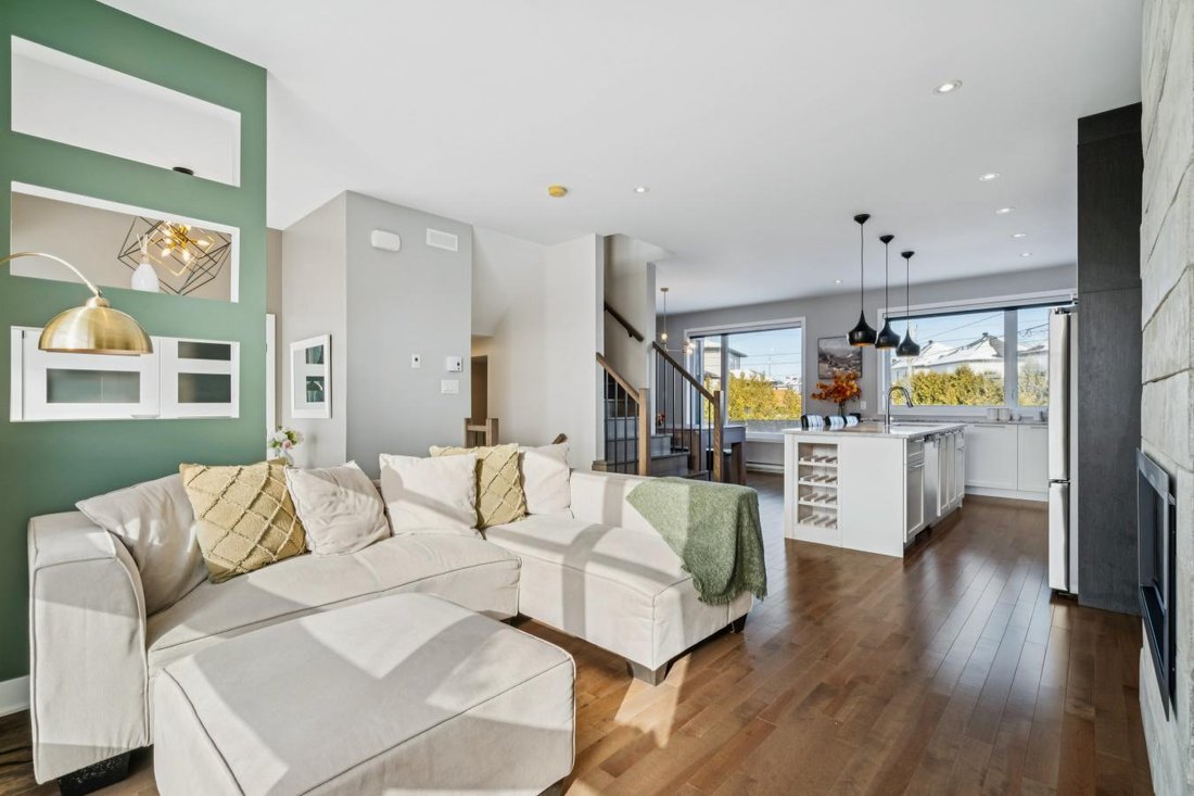 House in Beloeil, Quebec, Canada 4 - 17145093