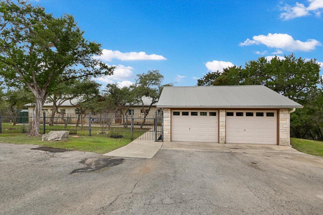 House in Wimberley, Texas, United States 4 - 17144393
