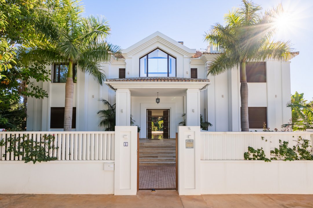 Villa in Marbella, Andalusia, Spain 4 - 17144341