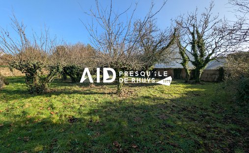 Land in Sarzeau, Brittany, France 1