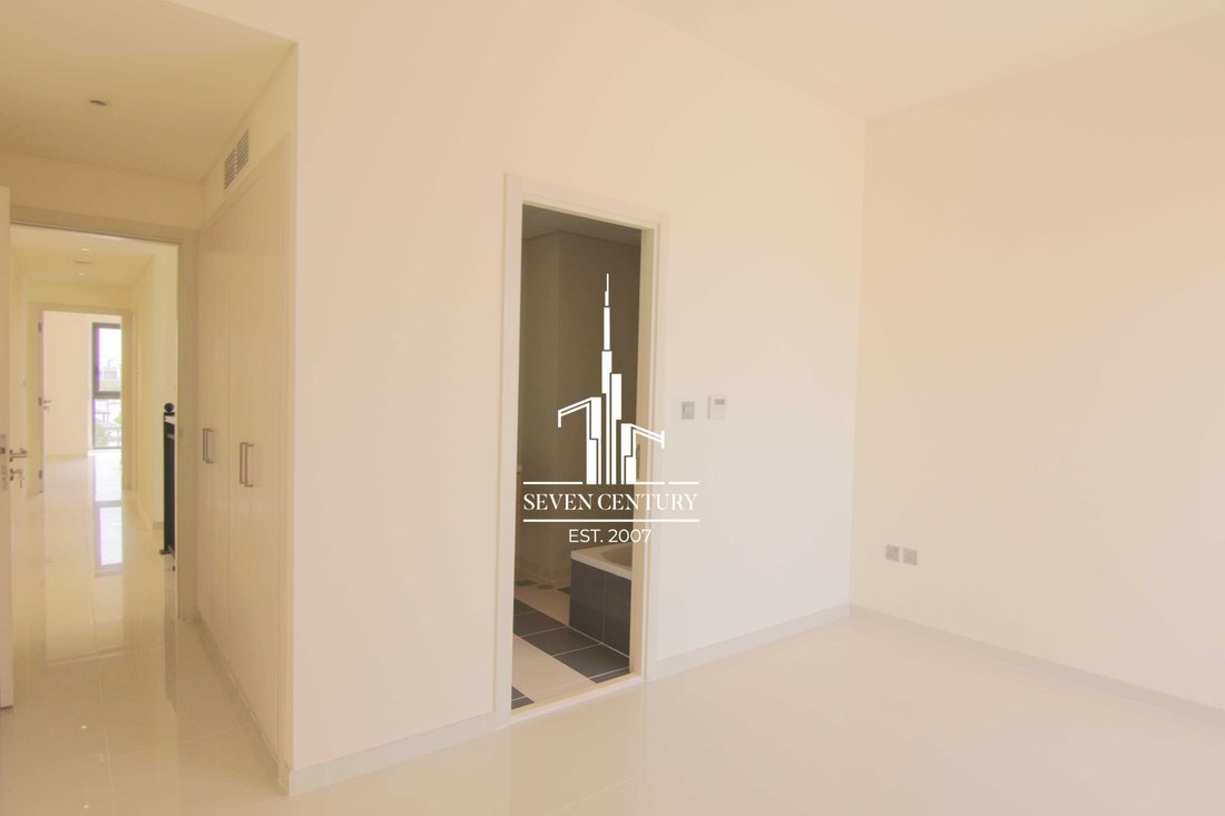Villa in Damac Hills 2, Dubai, United Arab Emirates 4 - 17144792