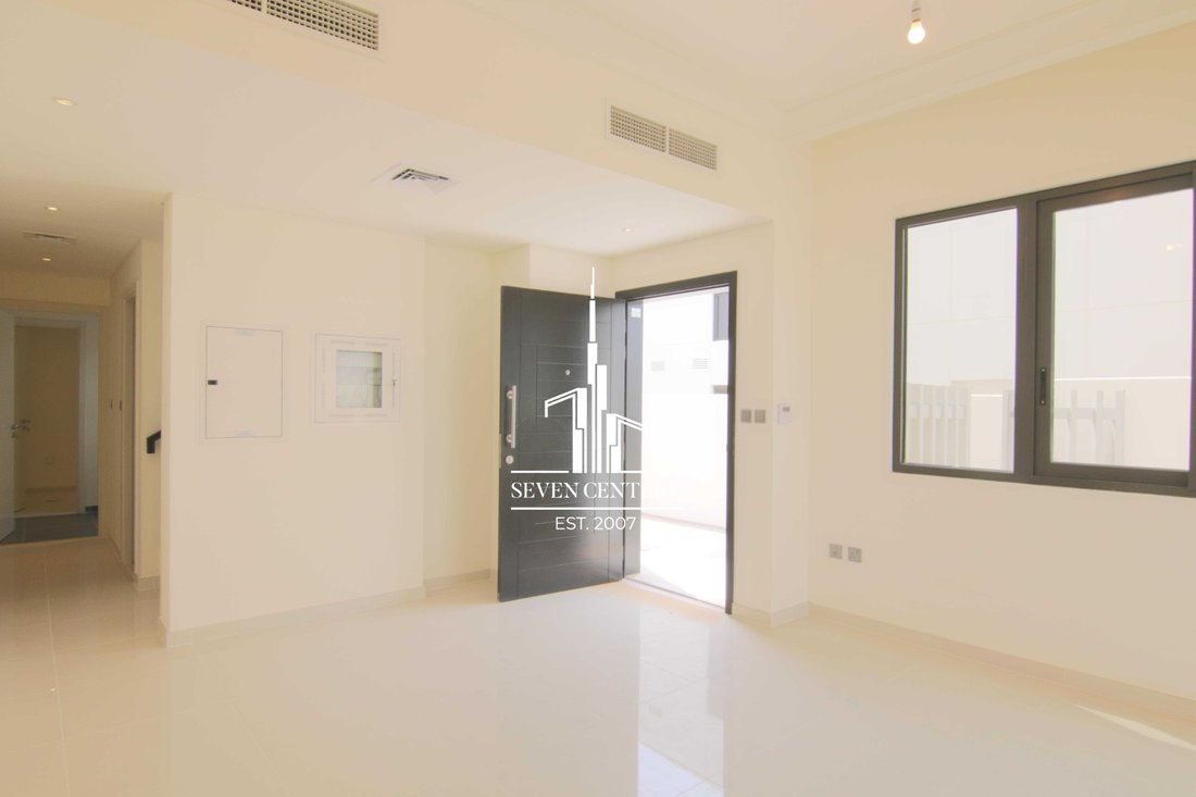 Villa in Damac Hills 2, Dubai, United Arab Emirates 3 - 17144792