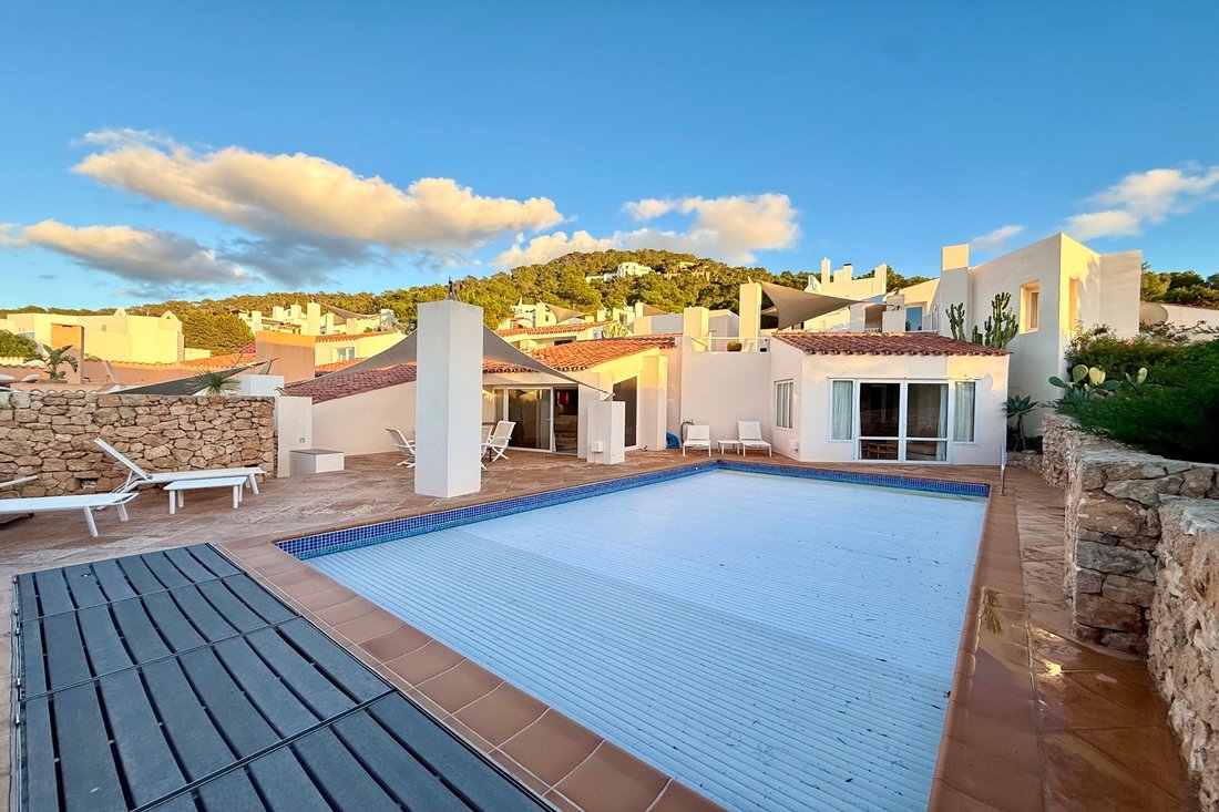 Villa in Sant Josep de sa Talaia, Balearic Islands, Spain 2 - 17145095
