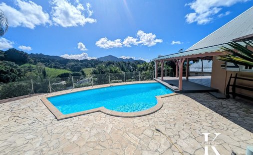 Villa in Saint-Claude, Basse-Terre, Guadeloupe 1
