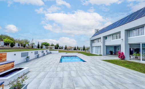 House in Vorna Valley, Saddlebrook Estate, Gauteng 1