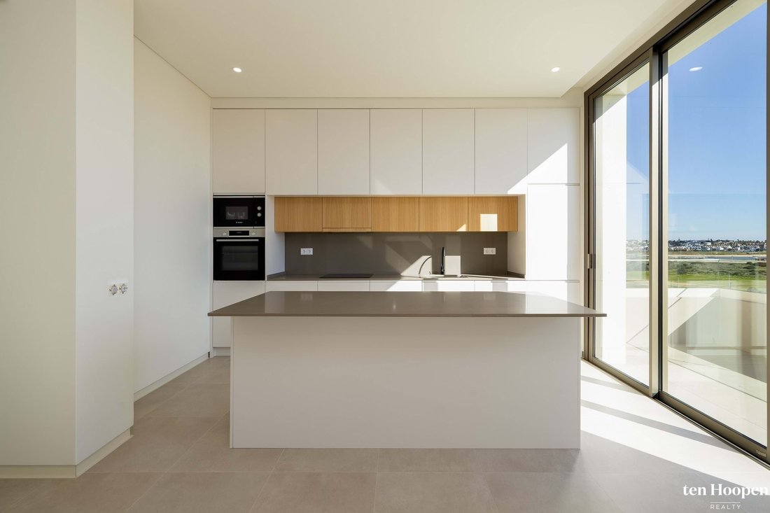 Apartment in Alvor, Algarve, Portugal 3 - 17145739