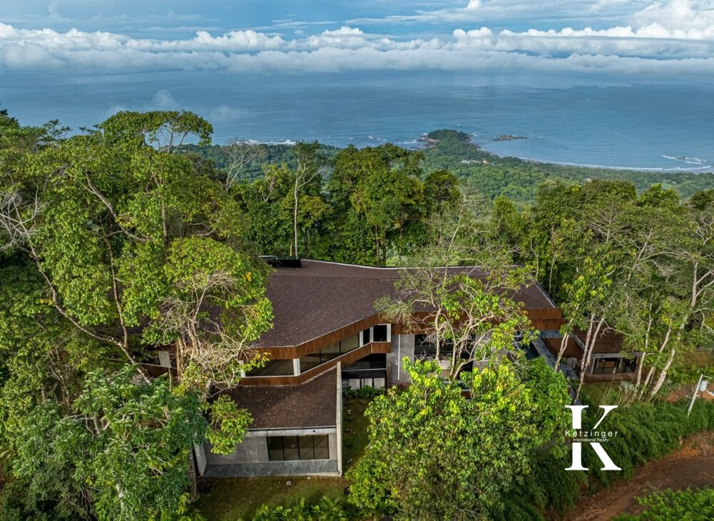 Villa in Cinco Esquinas, San José Province, Costa Rica 2 - 16769339