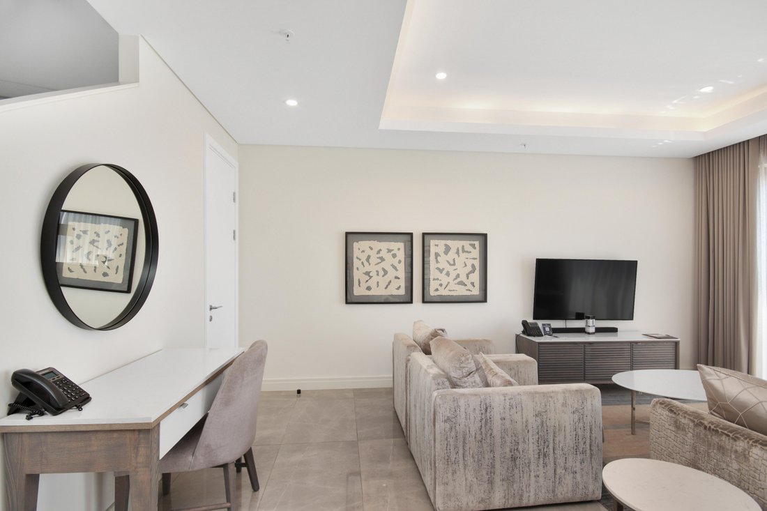 Apartment in Illovo, Chislehurston, Gauteng 3 - 17145332