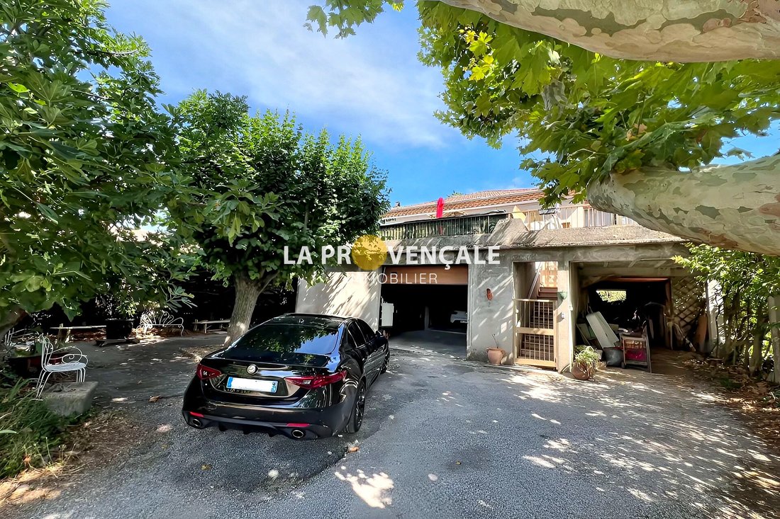 Villa in Vieille Ville-Cativel, Gardanne, France 4 - 17144850