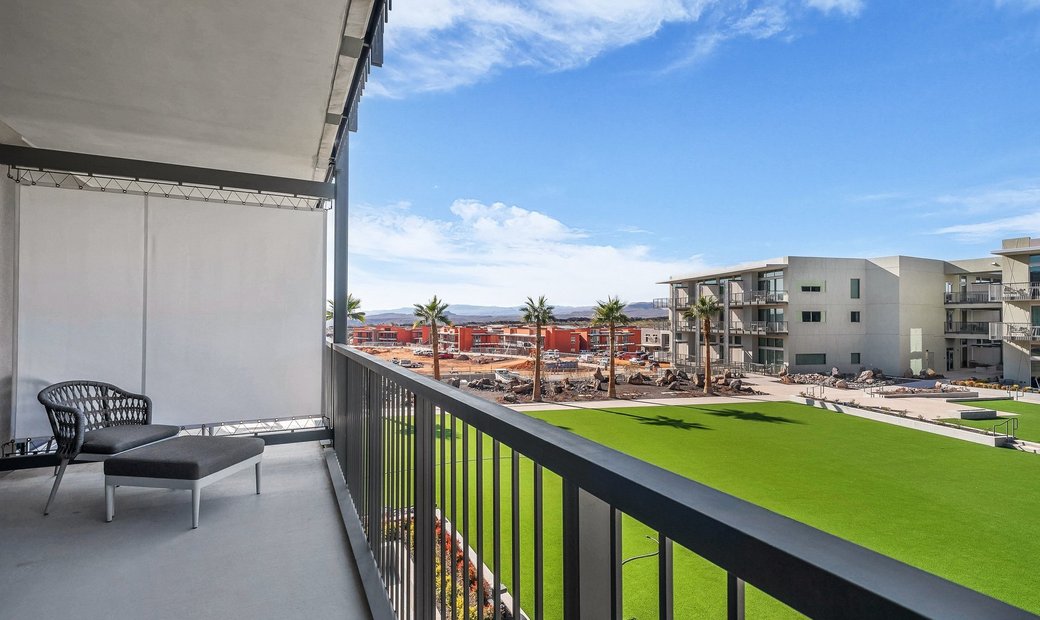 Gallery Detail: Double Queen Luxury Studio Condo In Prestigious In Ivins Utah