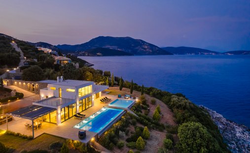 Casa en Eugirou, Apollonioi, Grecia 1