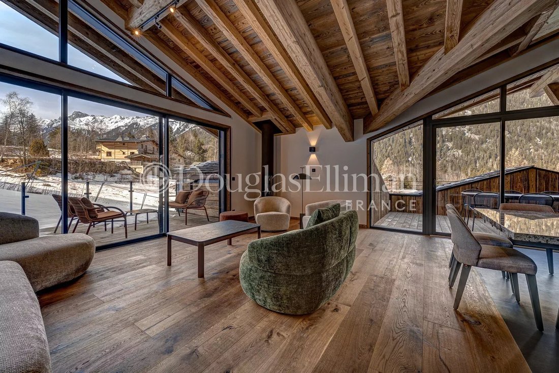 Chalet in Chamonix-Mont-Blanc, Auvergne-Rhône-Alpes, France 4 - 17144940