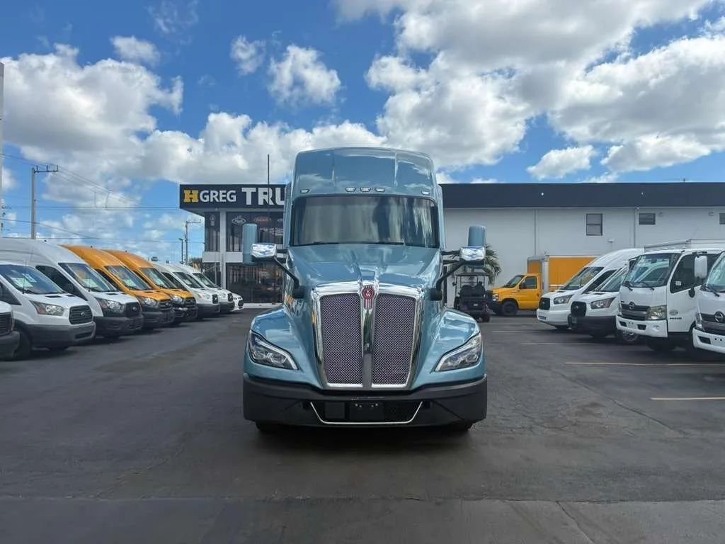 2022 Kenworth T600 T680 Aerodynamic in Miami, FL, United States 2 - 17145640