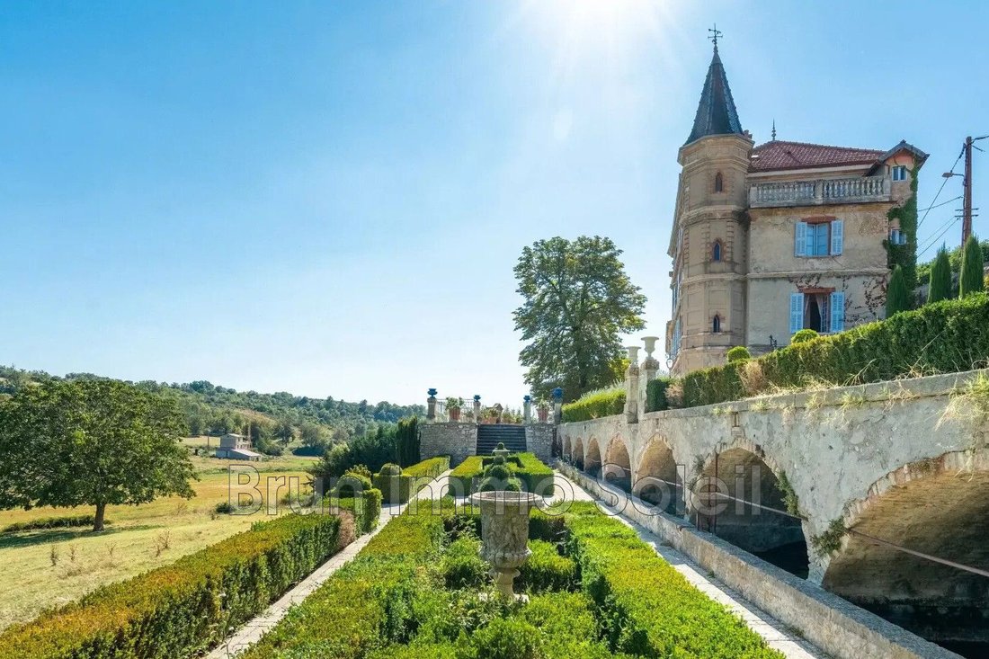 Villa in Valensole, Provence-Alpes-Côte d'Azur, France 1 - 17144862
