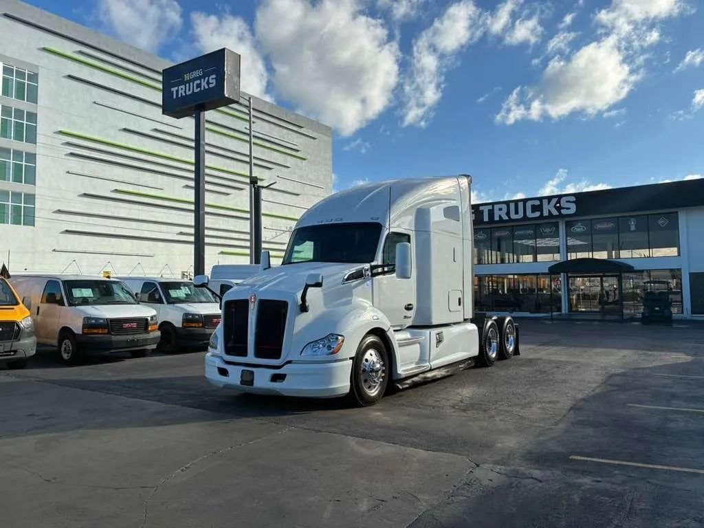 2022 Kenworth T600 T680 Aerodynamic in Miami, FL, United States 1 - 17145653