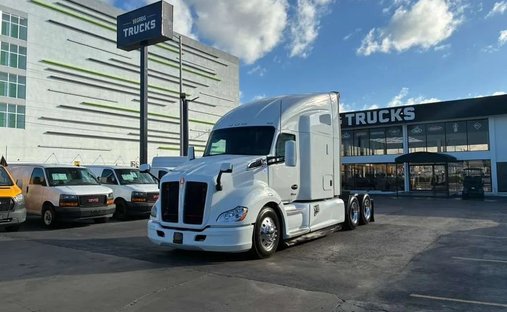 2022 Kenworth T600 T680 Aerodynamic in Miami, FL, United States 1