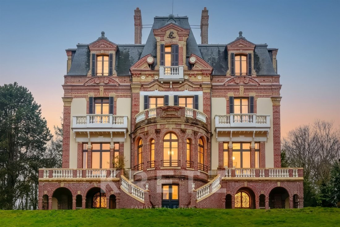 Estate in Villers-sur-Mer, Normandy, France 1 - 17144741