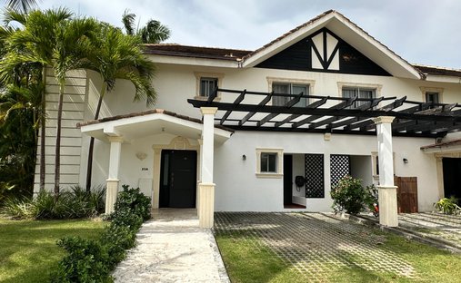 Townhouse in Punta Cana, La Altagracia Province, Dominican Republic 1
