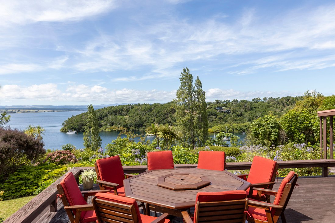 Taupo, Waikato, New Zealand 3 - 17145807