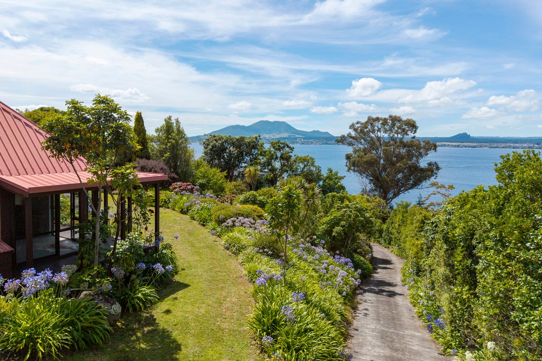 Taupo, Waikato, New Zealand 1 - 17145807