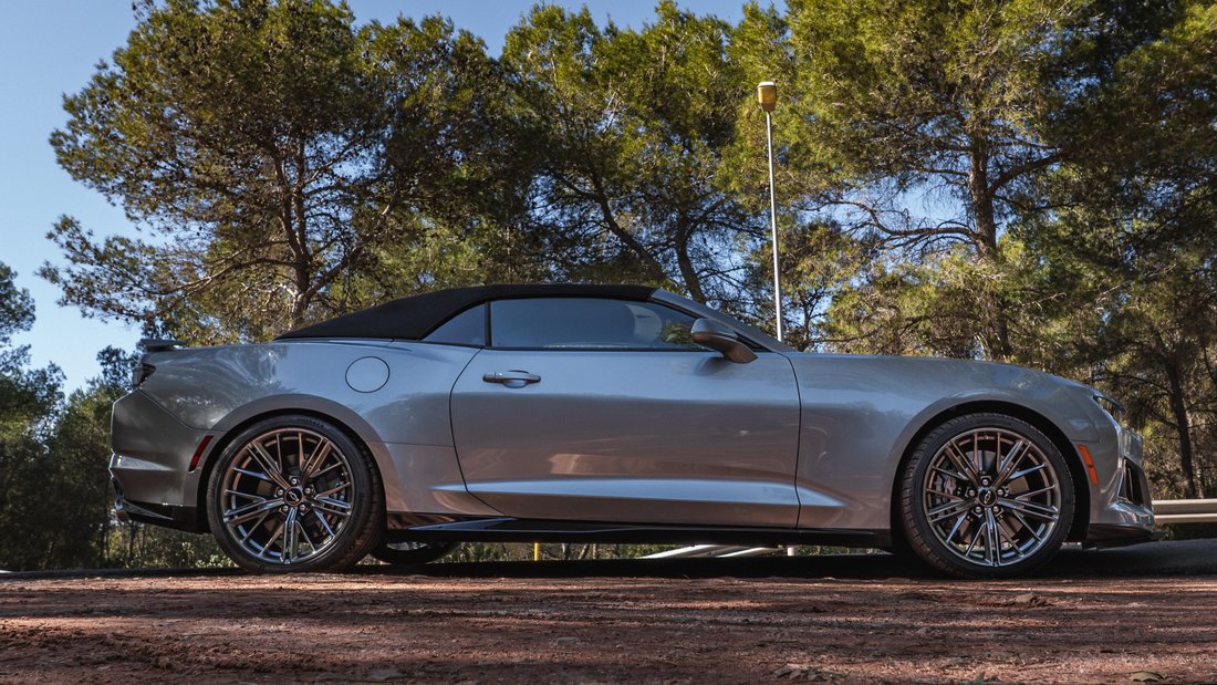Cabriolet in Barcelona, Catalonia, Spain 4 - 17145906