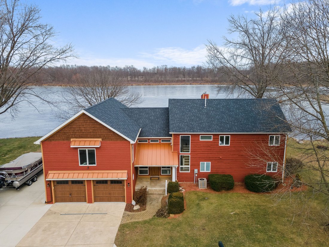House in Wolcottville, Indiana, United States 1 - 17145885