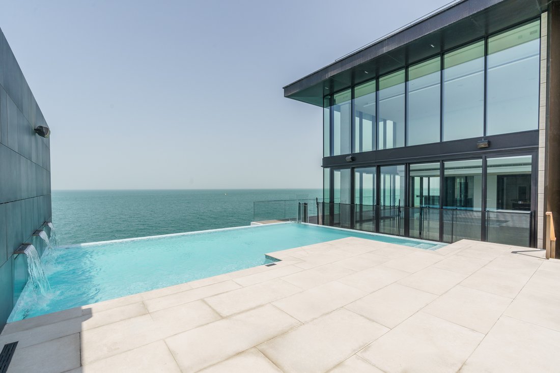 Villa in Umm Suqeim Third, Umm Suqeim, Dubai 1 - 17146279