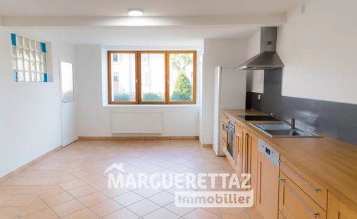 Apartment in Centre, Gaillard, France 1