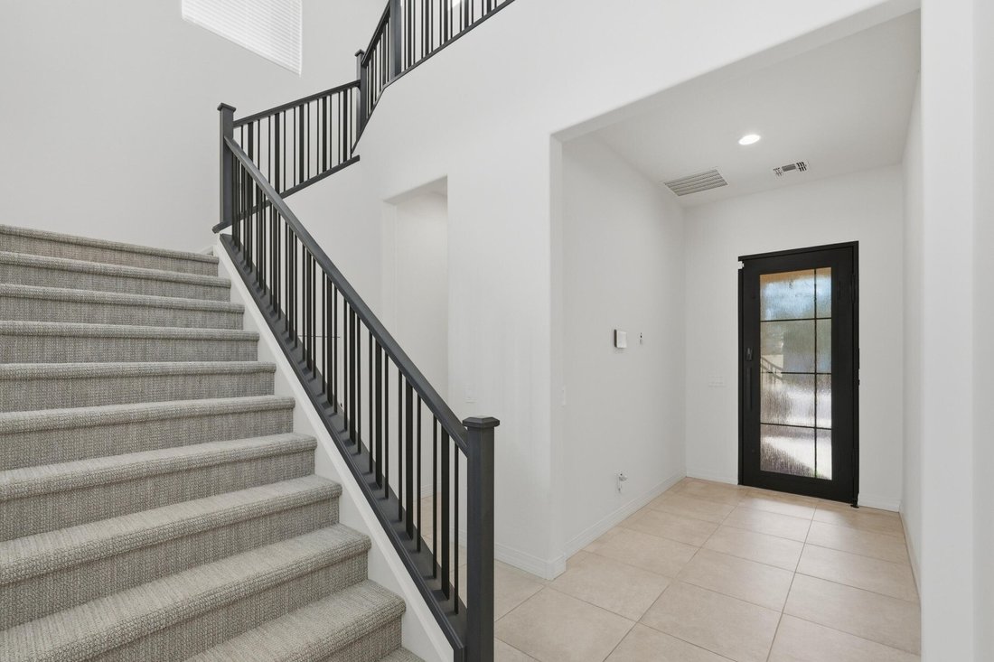 Chandler, Arizona, United States 4 - 17145952