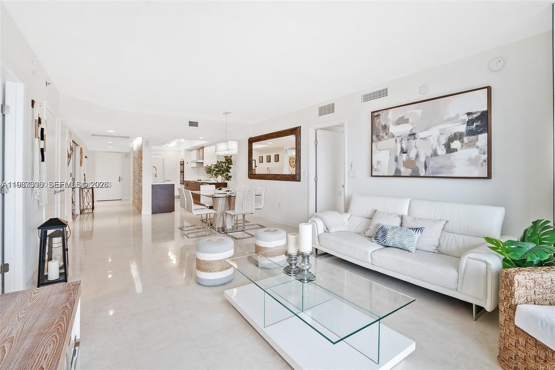 Condo in Hallandale Beach, Florida, United States 3 - 17145993