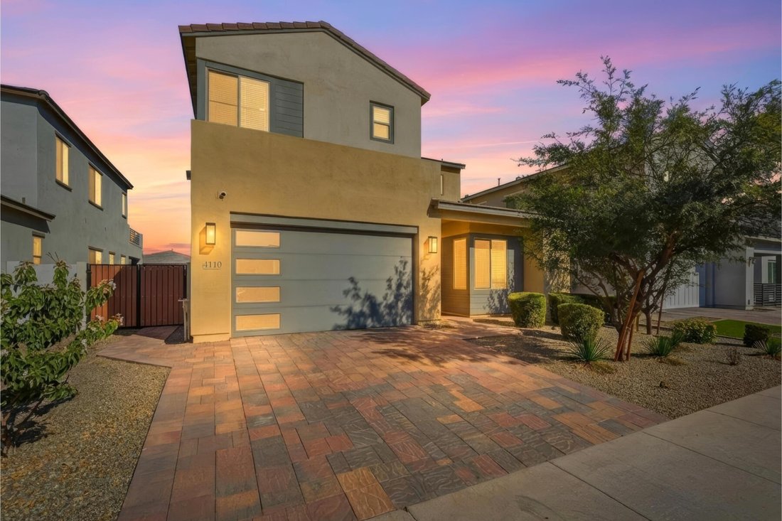 Chandler, Arizona, United States 1 - 17145952