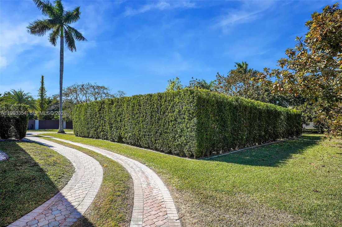 House in Miami, Florida, United States 3 - 17145984
