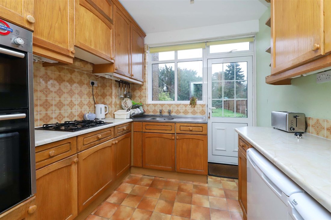 House in Eastcote Village, Hillingdon, England 4 - 17146085
