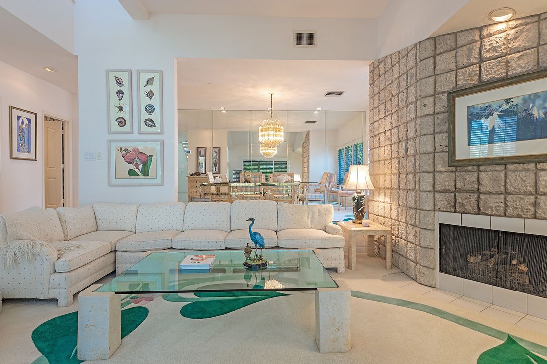 Naples, Florida, United States 3 - 17145938