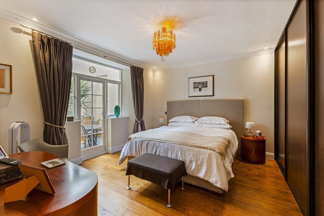 Apartment in Belgravia, Westminster, England 4 - 17146224