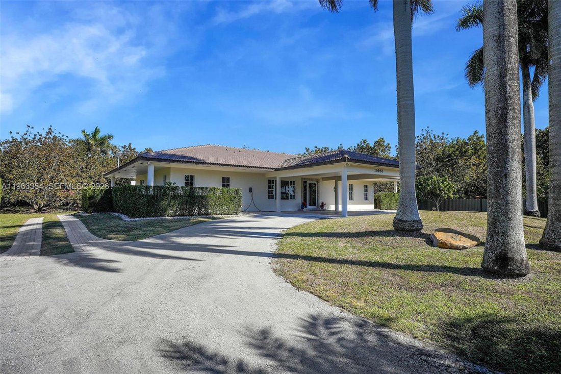 House in Miami, Florida, United States 2 - 17145984