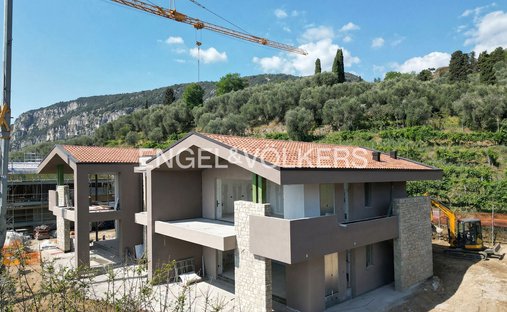 Apartment in Garda, Veneto, Italy 1