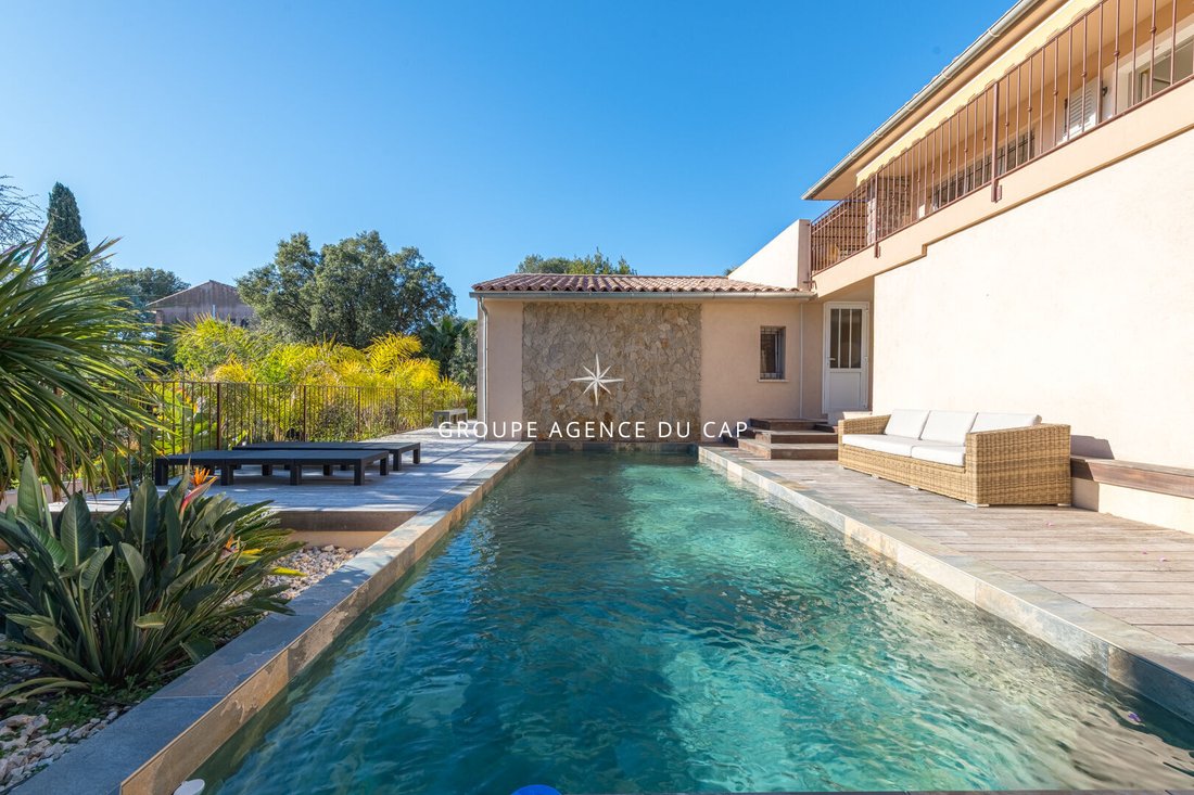 Villa in Le PeyronSaint Sébastien, Saint-Raphaël, France 2 - 17147131