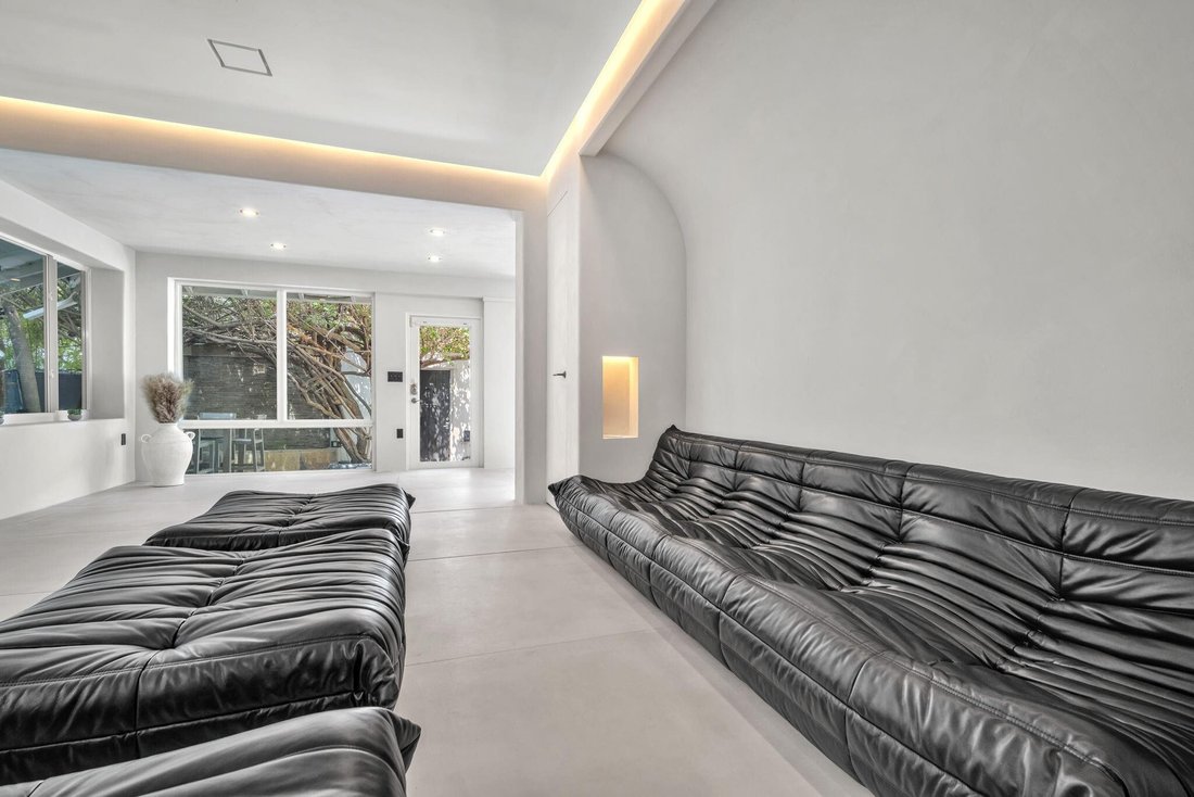 House in Miami, Florida, United States 3 - 16816528