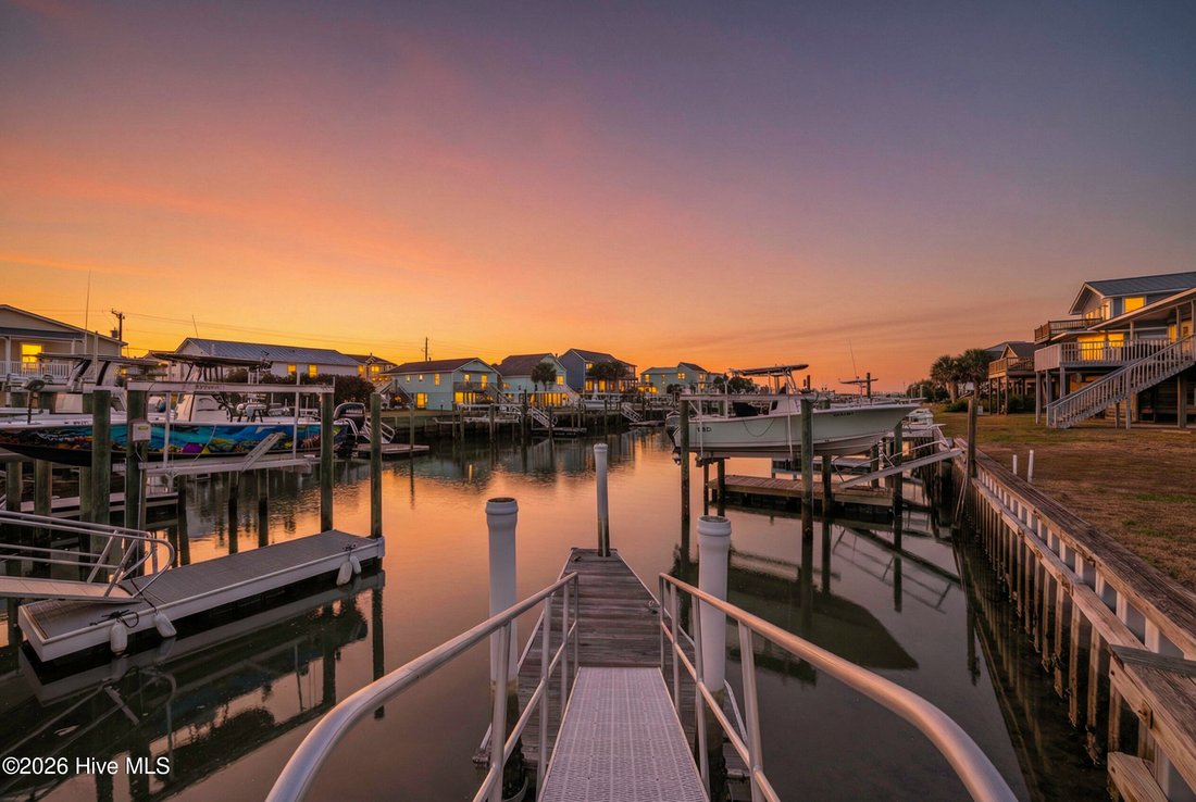 House in Topsail Beach, North Carolina, United States 5 - 17146267