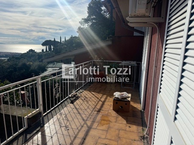 Apartment in Castle of Castiglione, Castiglione della Pescaia, Tuscany 4 - 17147504