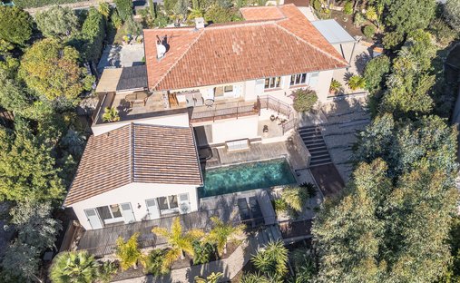 Villa in Le PeyronSaint Sébastien, Saint-Raphaël, France 1