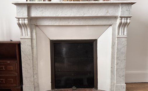 17th C. Chateau (With A Section Dedicated To Events) And 5 Acres In Centre Of France