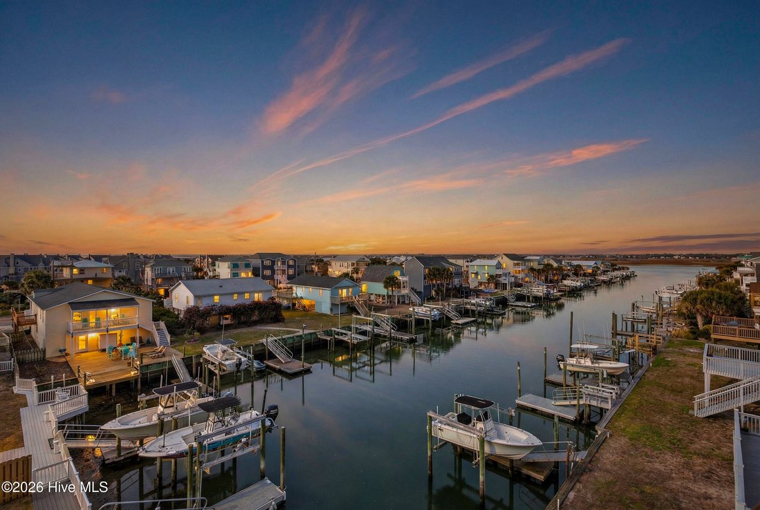 House in Topsail Beach, North Carolina, United States 4 - 17146267