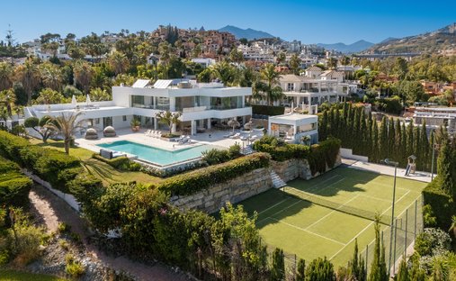 Villa in Nueva Andalucia, Marbella, Spain 1