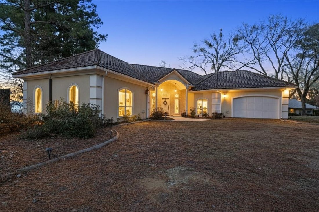 House in Palestine, Texas, United States 4 - 17150406