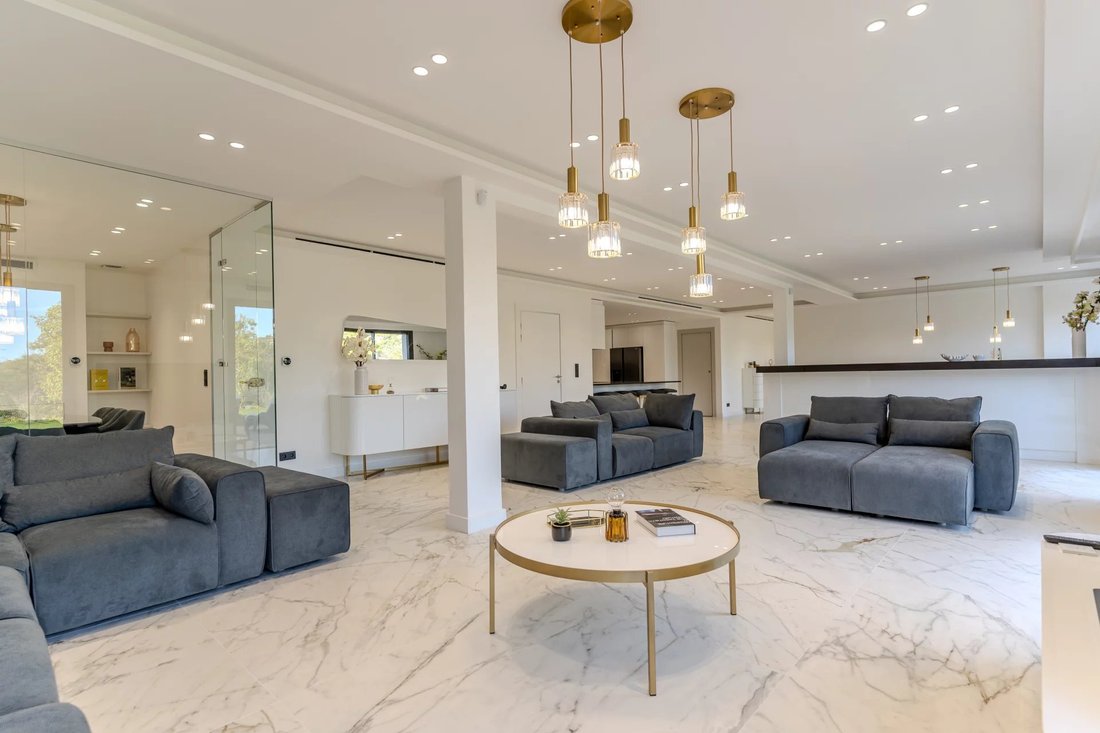 Villa in Mougins, Provence-Alpes-Côte d'Azur, France 5 - 17147539