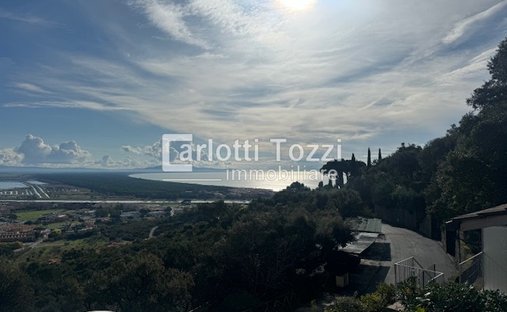 Apartment in Castle of Castiglione, Castiglione della Pescaia, Tuscany 1