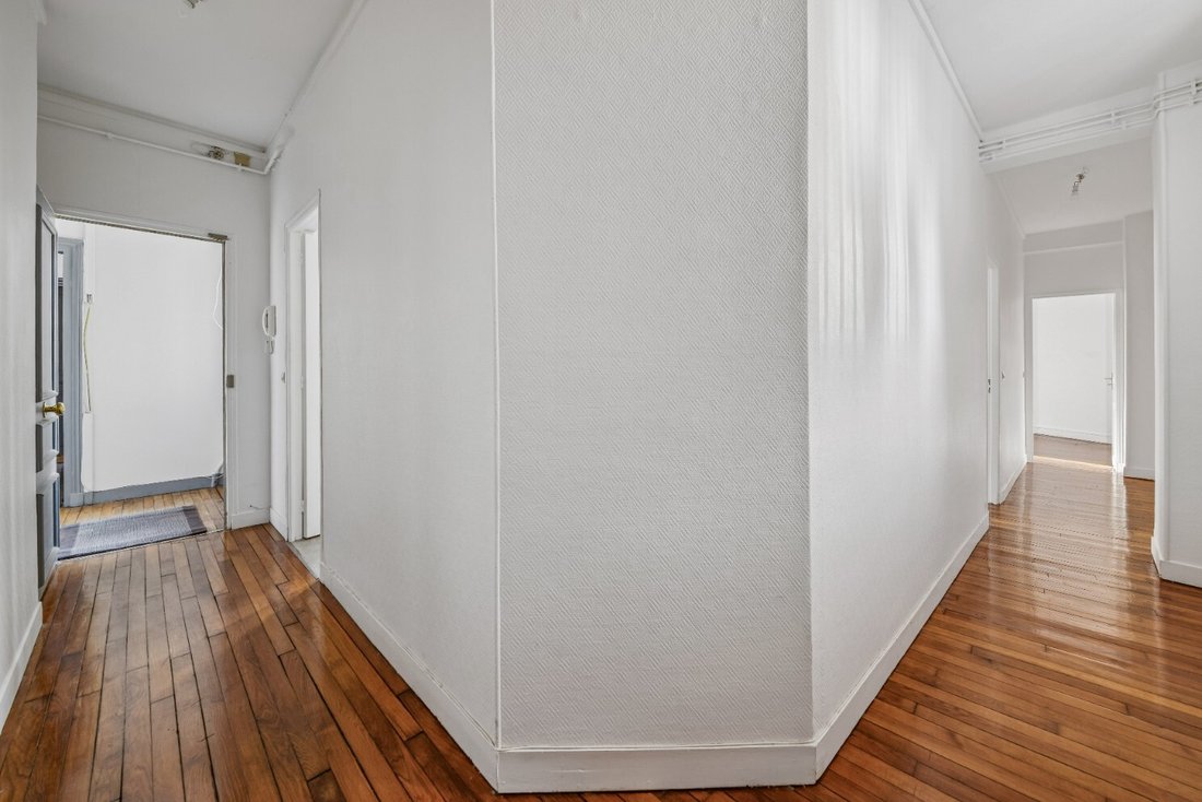 Apartment in Ecole Militaire, Paris 7e Arrondissement, Paris 5 - 17146422